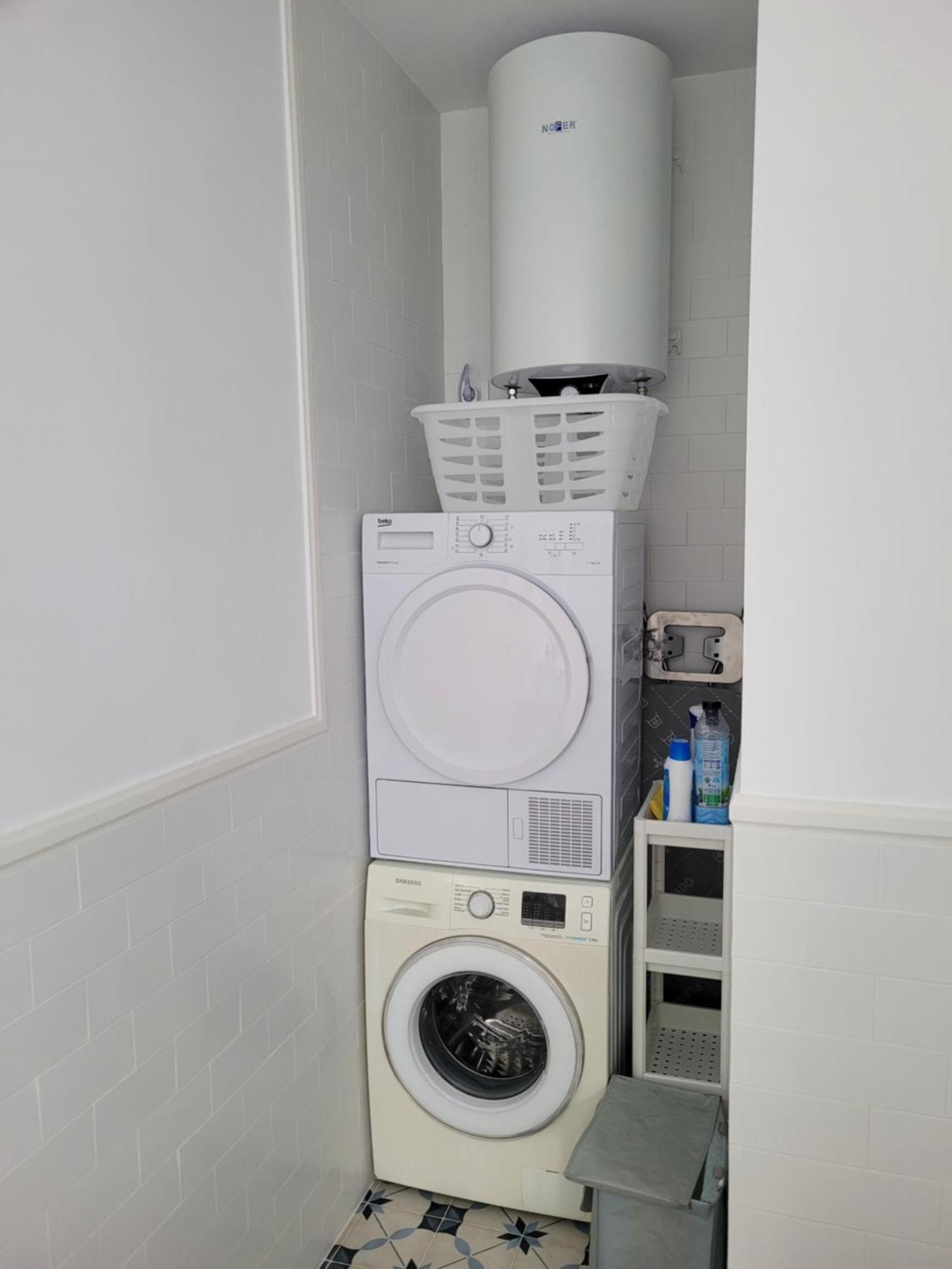 Apartamento Con Wifi, Patio Y Garaje Privado Alcala de Guadaira Ngoại thất bức ảnh